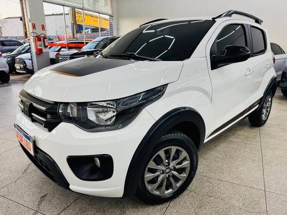 FIAT MOBI 1.0 EVO FLEX TREKKING MANUAL FIAT MOBI 1.0 EVO FLEX TREKKING MANUAL